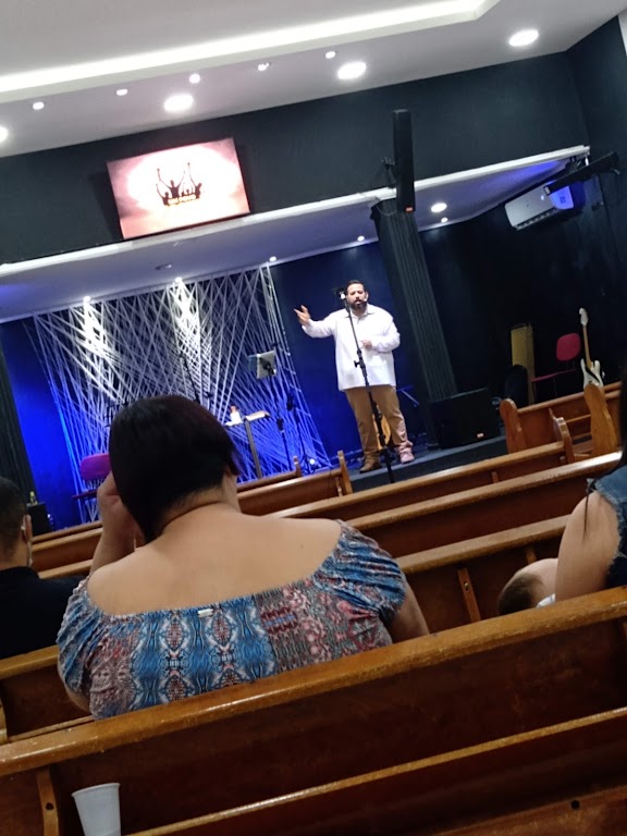 Fachada de Igreja Evangélica "Avivamento Bíblico"
