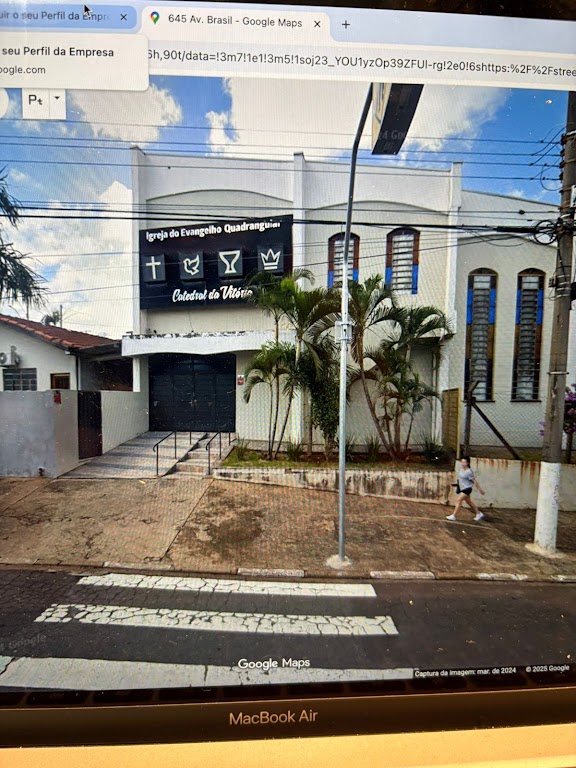 Fachada de Igreja do Evangelho Quadrangular - Paulinia - Bressani