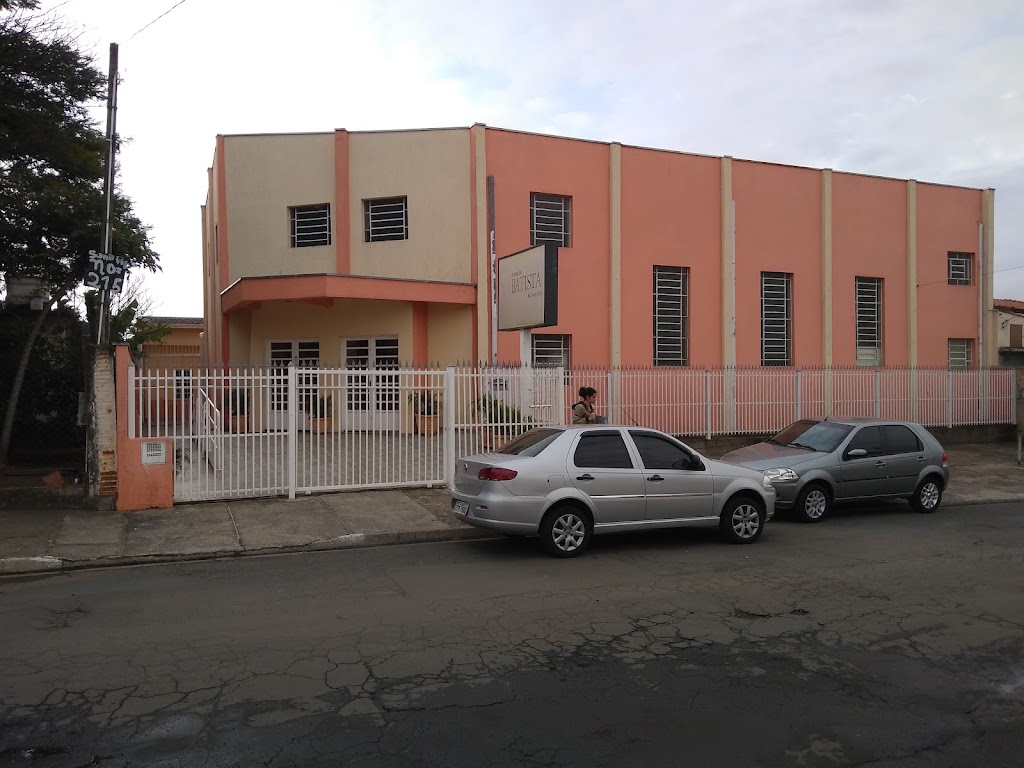Fachada de Primeira Igreja Batista no Matão