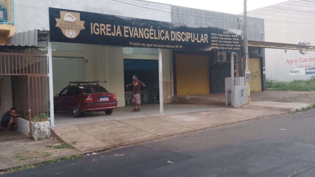 Fachada de Igreja Evangélica Discipu-lar