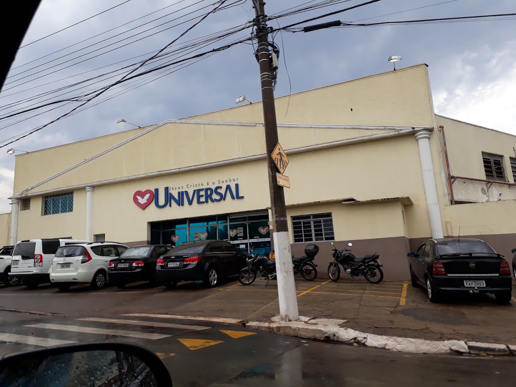 Fachada de Igreja Universal do Reino de Deus