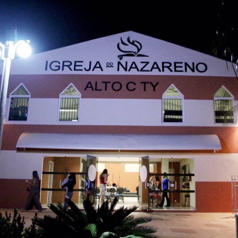 Fachada de Igreja Do Nazareno Alto City