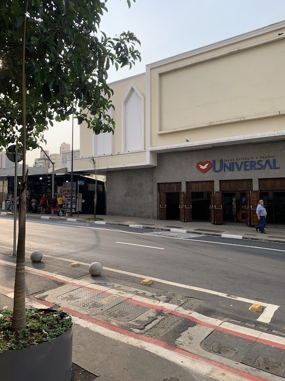 Fachada de Universal