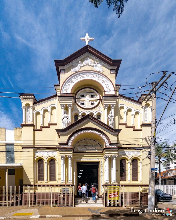 Fachada de Paróquia São Benedito