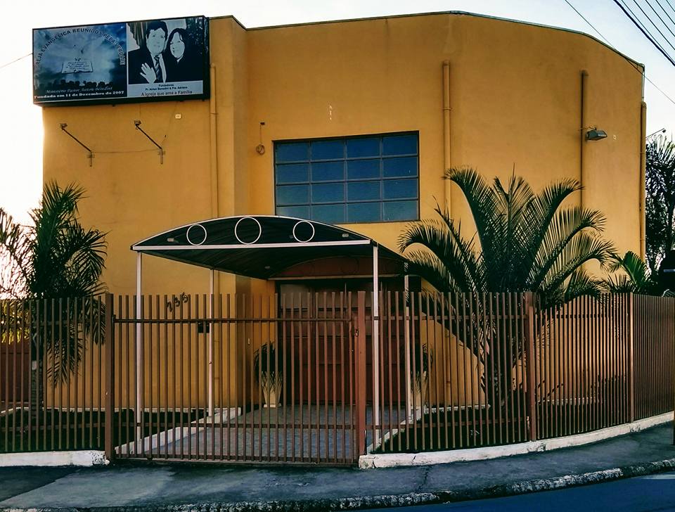 Fachada de IGREJA EVANGÉLICA REUNIDOS PELA VERDADE
