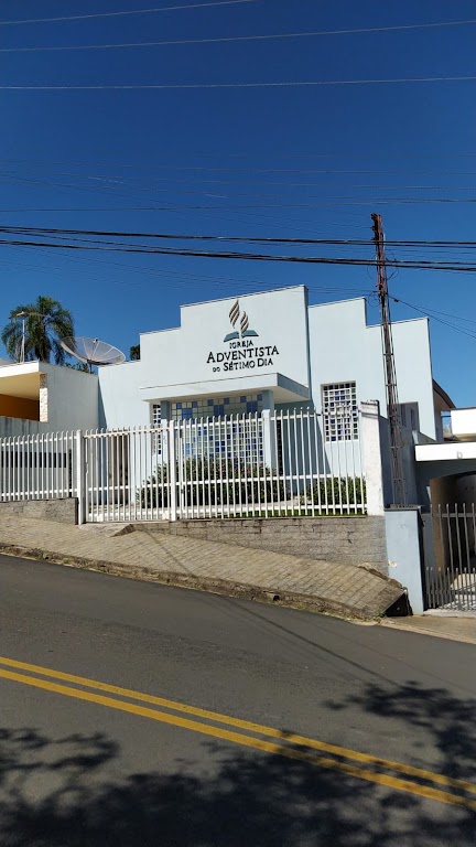 Fachada de Igreja Adventista Do 7° Dia