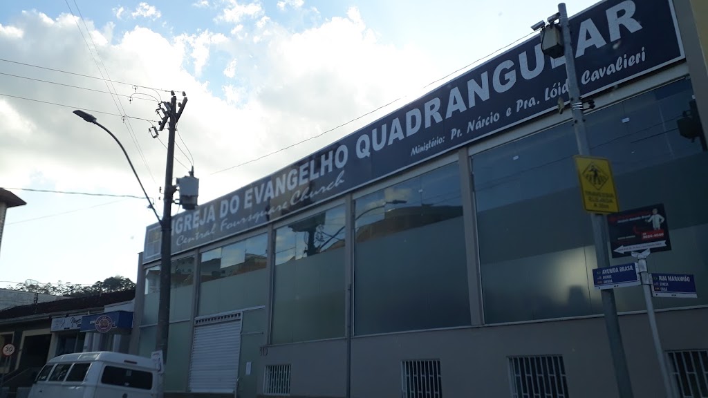 Fachada de Igreja do Evangelho Quadrangular - Central