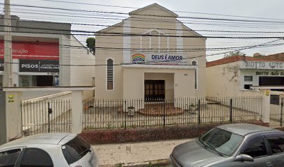 Fachada de Igreja Pentecostal Deus é Amor Sede Sucursal