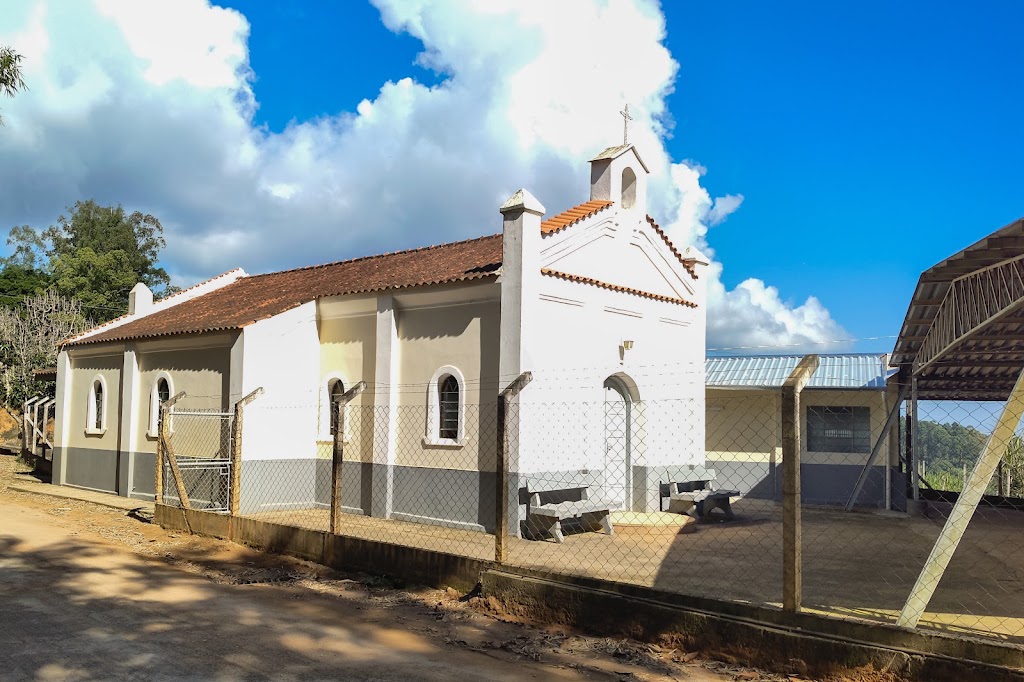 Fachada de Igreja do Bairro do Sertãozinho
