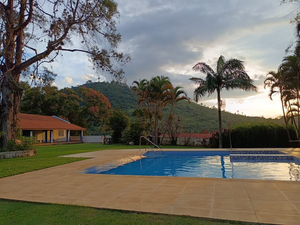 Fachada de Chacara Tamburi - Amparo SP