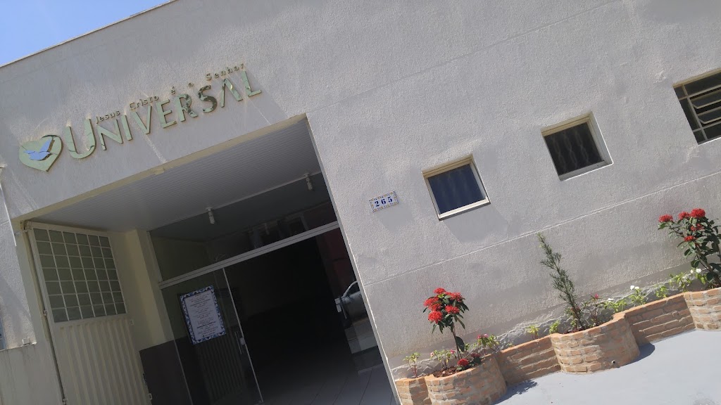 Fachada de Igreja Universal