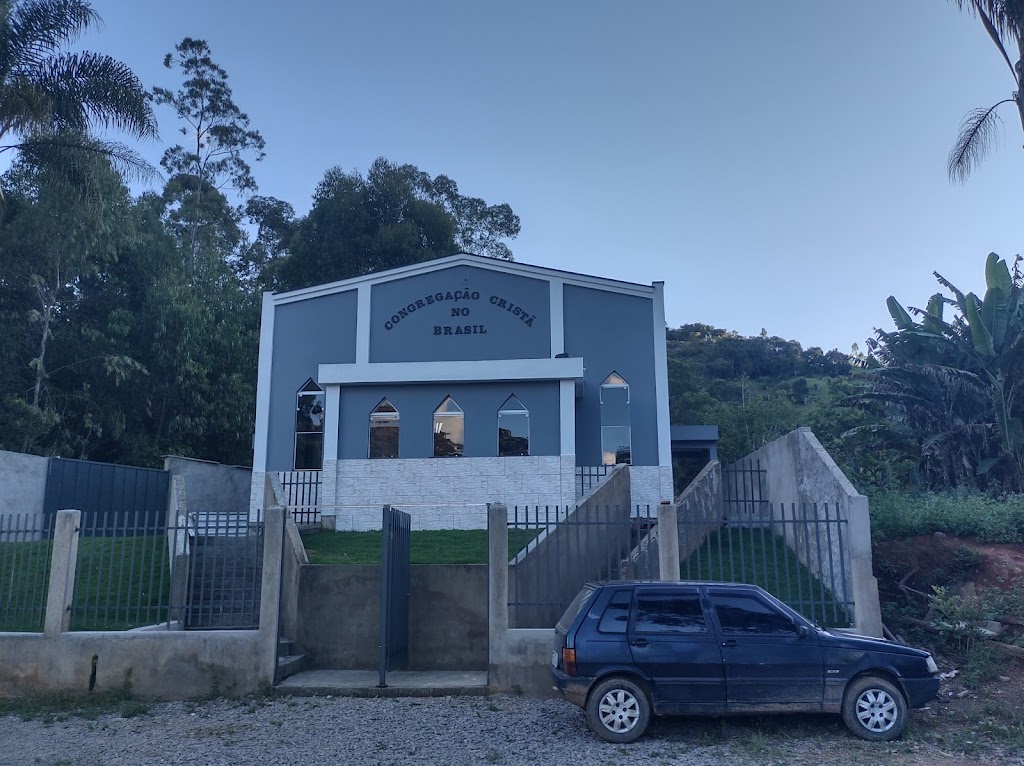 Fachada de Congregação Cristã no Brasil