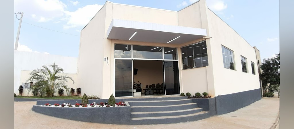 Fachada de Igreja Pentecostal de Milagres - São João da Boa Vista