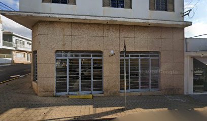 Fachada de Igreja Pentecostal Deus é Amor Sede Sucursal