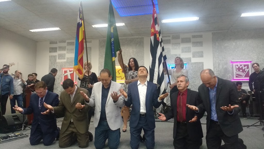 Fachada de 1ª Igreja Evangelho Quadrangular do Brasil