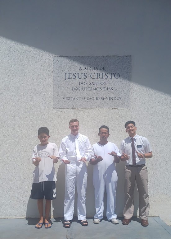 Fachada de A Igreja de Jesus Cristo dos Santos dos Últimos Dias
