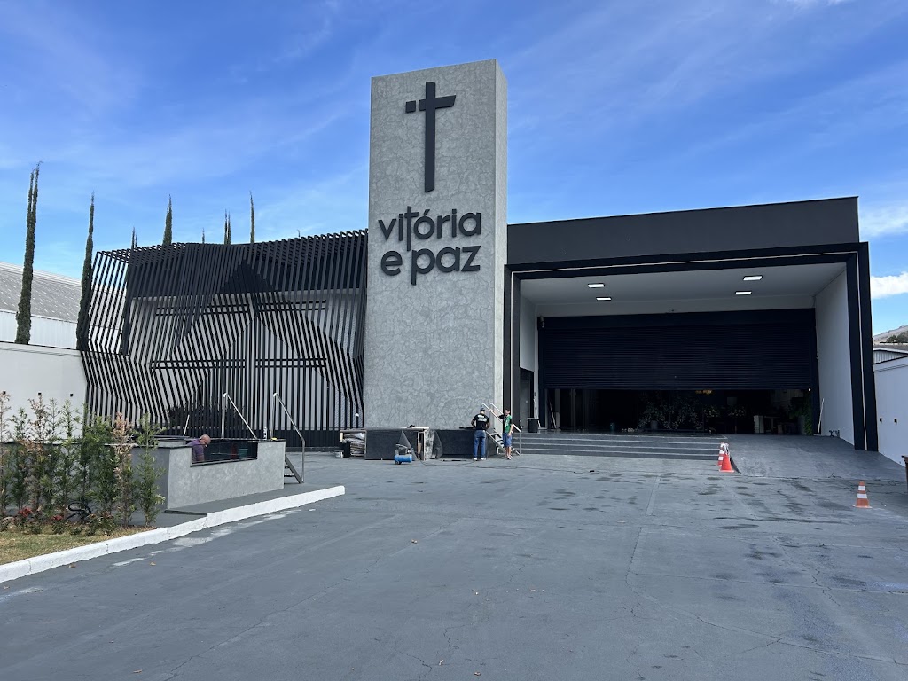 Fachada de Complexo Vitória e Paz