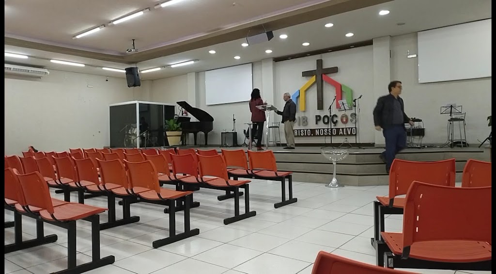 Fachada de PIB em Poços de Caldas
