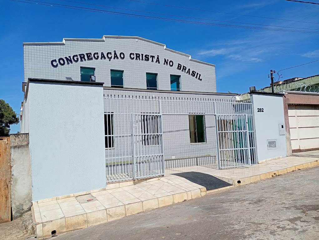 Fachada de Congregação cristã no Brasil - Jardim Paraiso