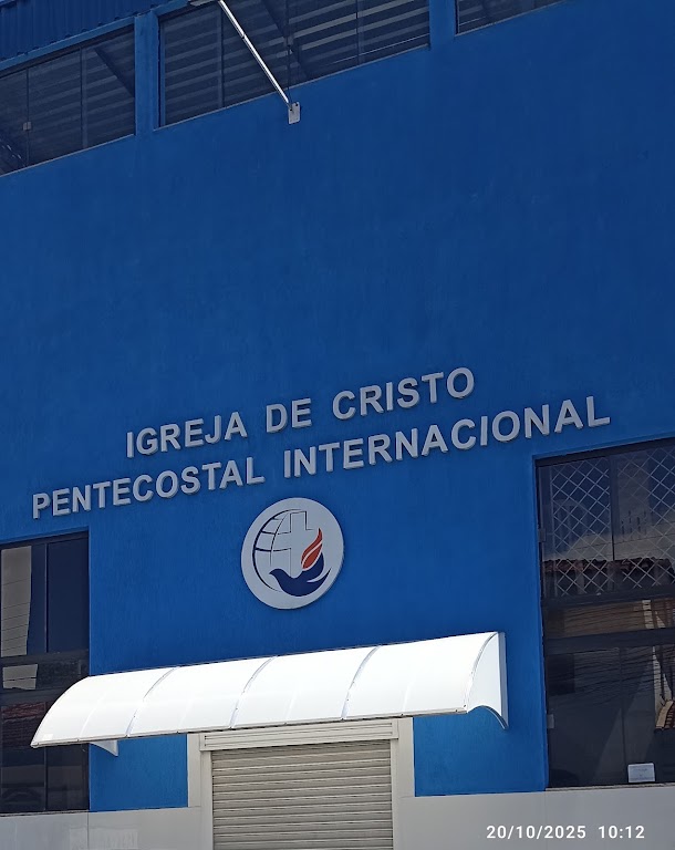 Fachada de Igreja de Cristo Pentecostal No Brasil em Pouso Alegre