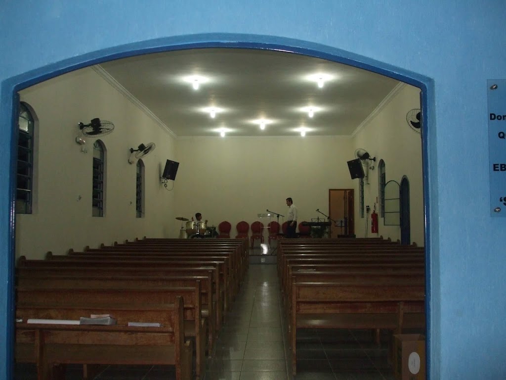 Fachada de Primeira Igreja Batista no Estoril
