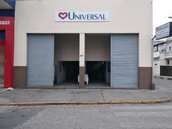 Fachada de Igreja Universal
