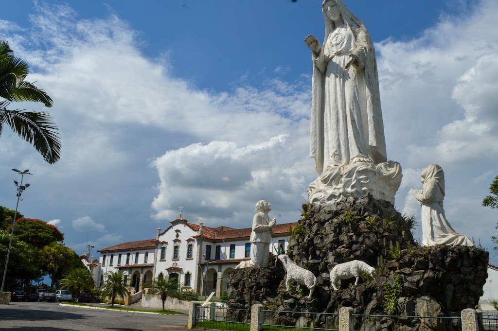 Fachada de Seminário Franciscano Frei Galvão