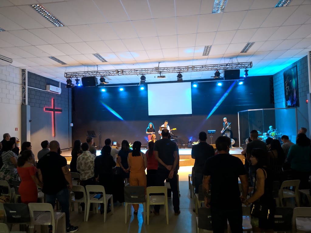 Fachada de Igreja Biblica em Guaratinguetá