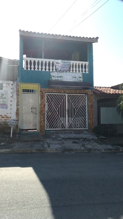 Fachada de Igreja Evangélica Pentecostal Manancial ee Aguas Viva
