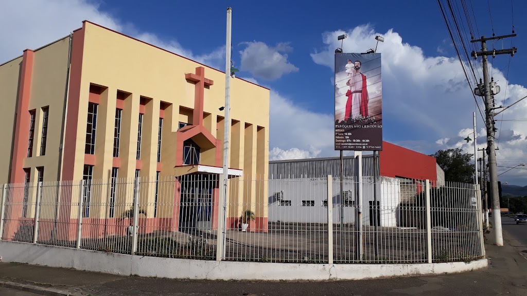 Fachada de Paróquia São Cristóvão Pindamonhangaba SP