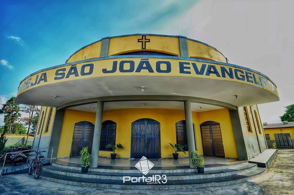 Fachada de Igreja São João Evangelista