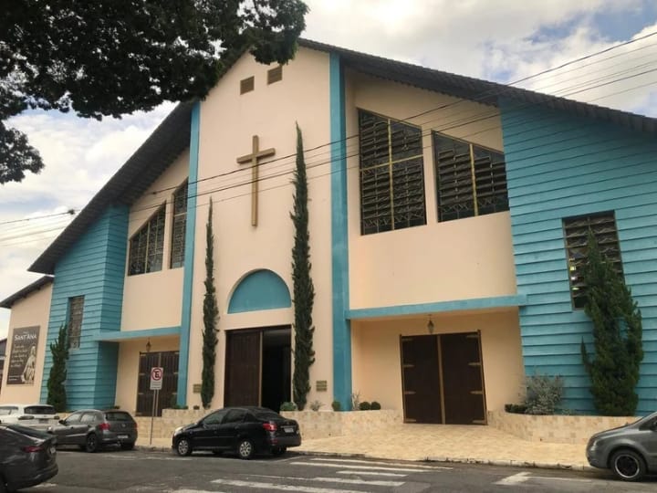 Fachada de Paróquia Santana (Sant'Ana)