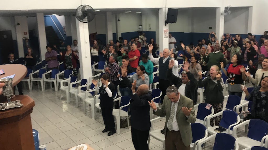 Fachada de Igreja Mundial do Poder de Deus em Pindamonhangaba