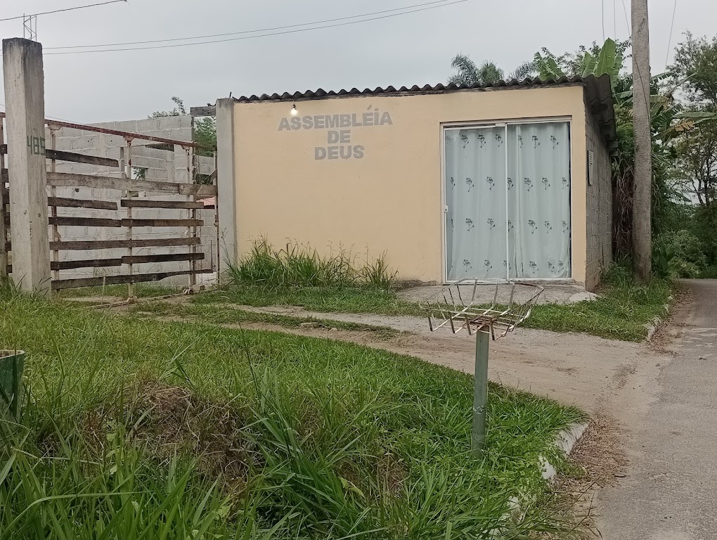 Fachada de ASSEMBLÉIA DE DEUS MINISTÉRIO TAUBATÉ TREMEMBÉ bairro padre eterno