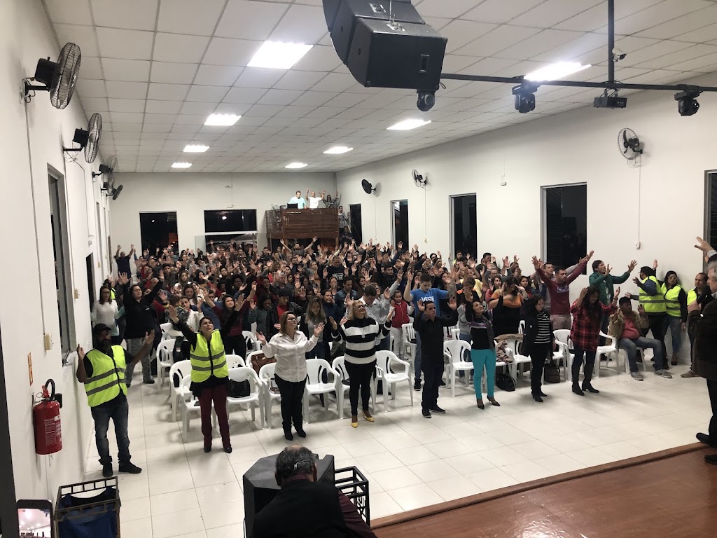 Fachada de Igreja Apostólica Restauração