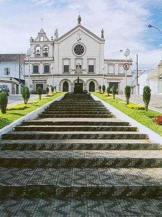 Fachada de Igreja e Convento de Santa Clara