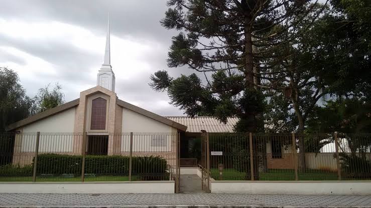 Fachada de A Igreja de Jesus Cristo dos Santos dos Últimos Dias