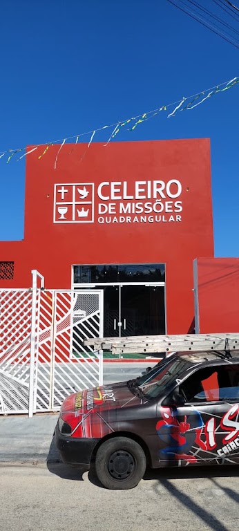 Fachada de Celeiro de Missões Quadrangular