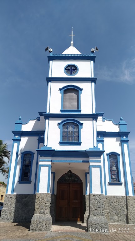 Fachada de Paróquia Santíssima Trindade