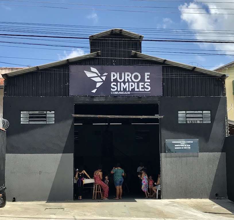 Fachada de Comunidade Puro e Simples