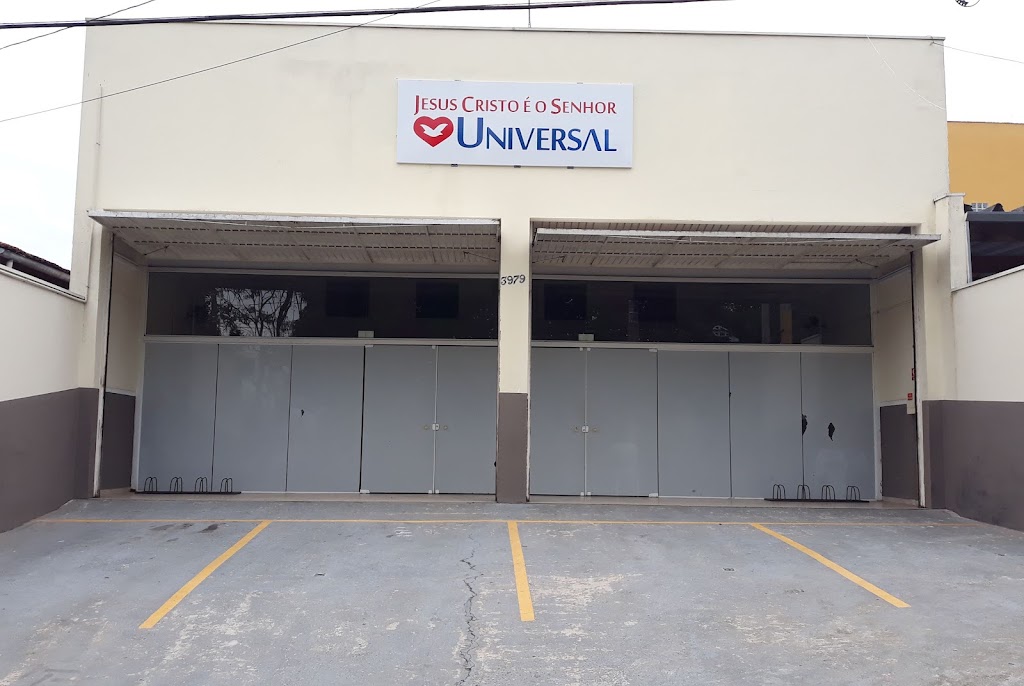 Fachada de Igreja Universal