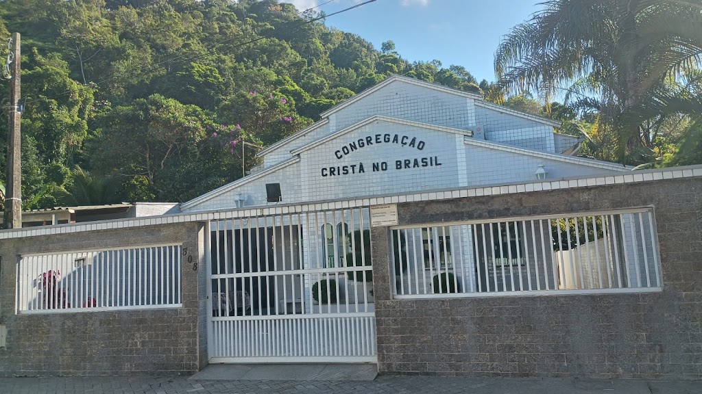 Fachada de Congregação Cristã No Brasil - Toninhas, Ubatuba SP