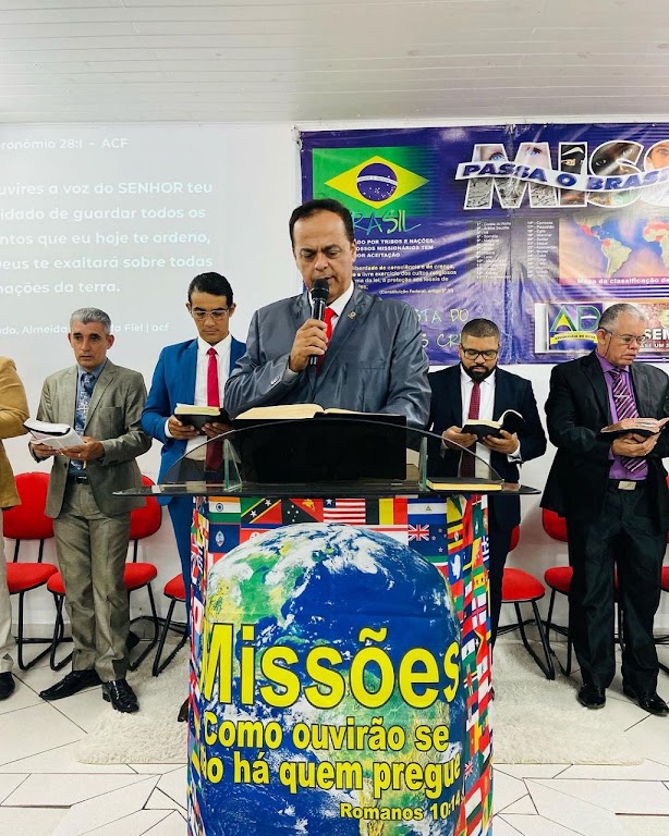 Fachada de Assembléia de Deus Ministério de Santos