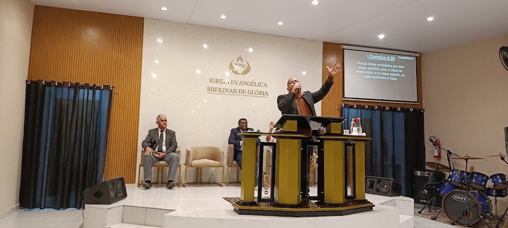 Fachada de IGREJA EVANGÉLICA PENTECOSTAL SHEKINAH DE GLÓRIA