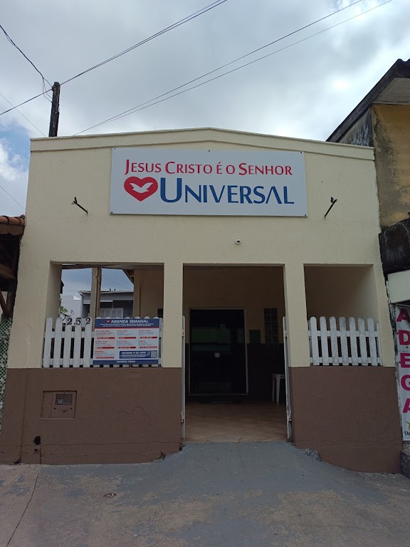 Fachada de Igreja Universal