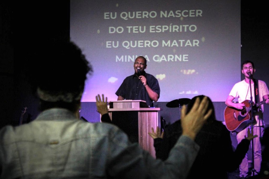 Fachada de Igreja Evangélica Avivamento Bíblico