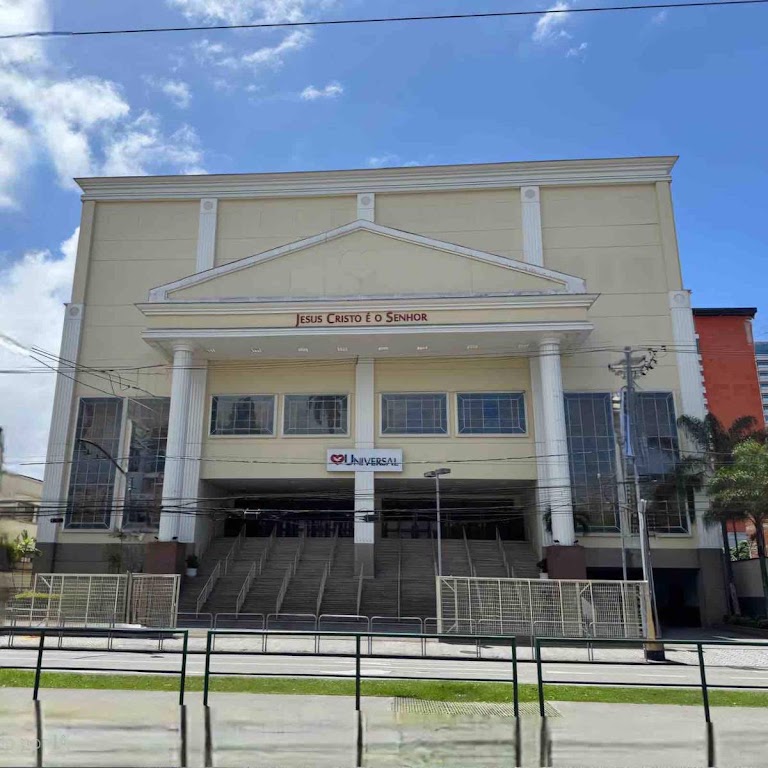 Fachada de Igreja Universal