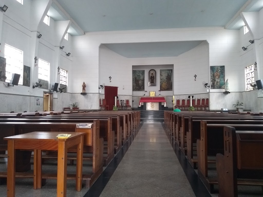 Fachada de Centro Comunitário Mons. Joaquim - Paróquia São Jorge e São Benedito.