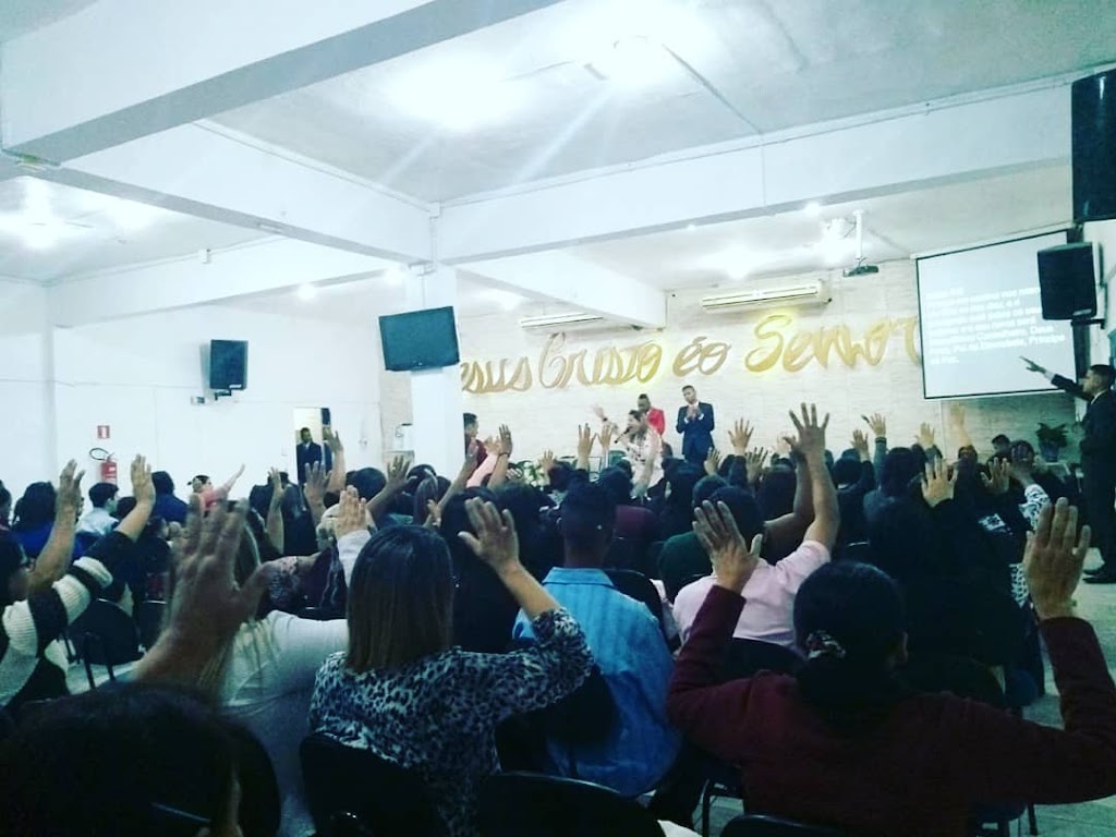 Fachada de ADKA - Assembléia de Deus Ministério Kadosh