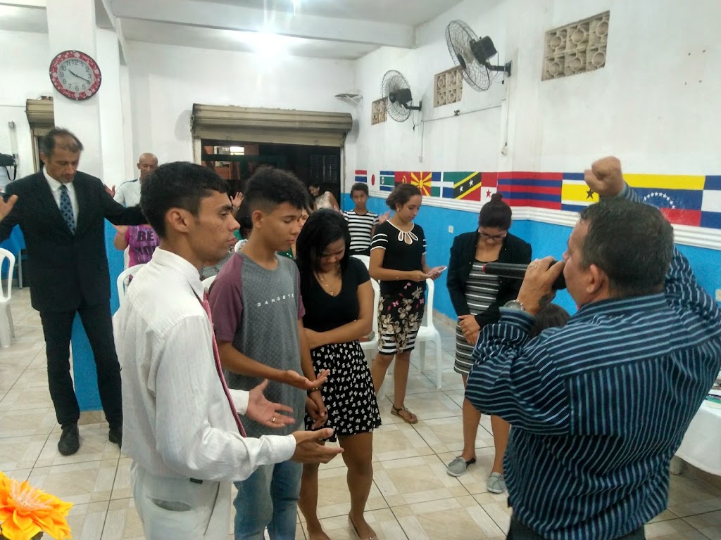 Fachada de Assembleia De Deus Poder Da Fé Ministério Ide e Pregai.